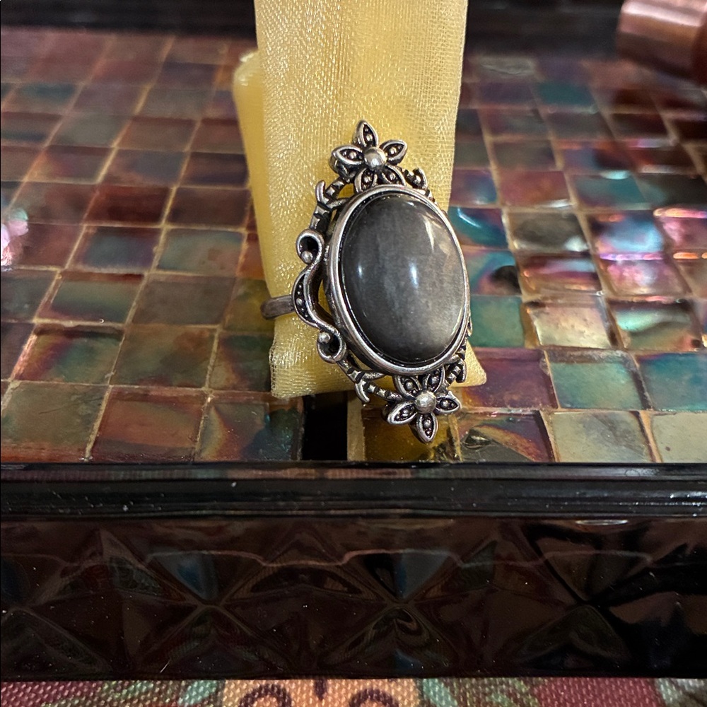 Vintage-Style Floral Ring with SilverObsidian Gemstone